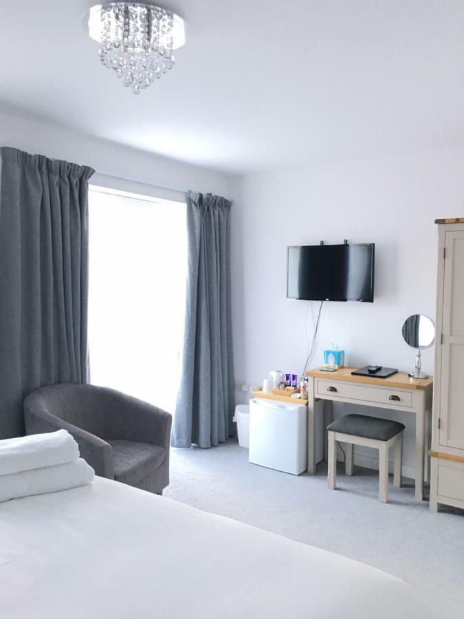 Prestbury Bed & Breakfast Salisbury Exterior photo
